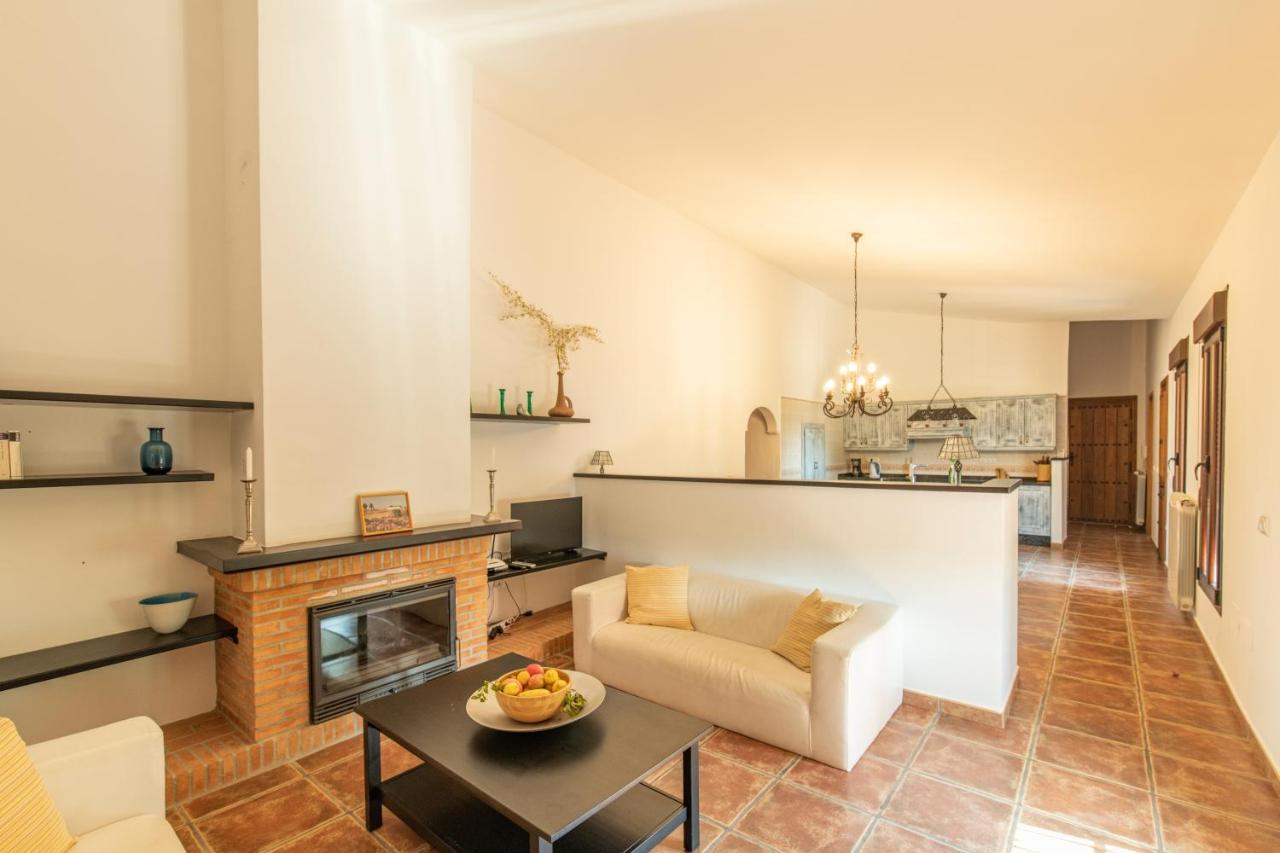 Cortijo Cantares Casa de Férias